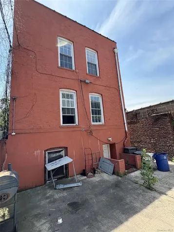 7 E 181st Street Bronx NY 10453