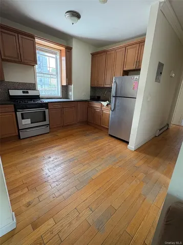 7 E 181st Street Bronx NY 10453