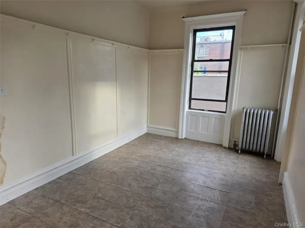 440 E 186th Street Bronx NY 10458