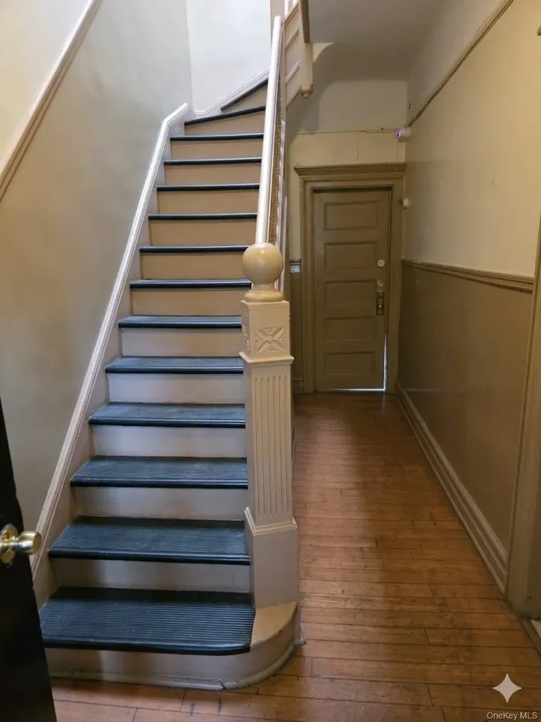 440 E 186th Street Bronx NY 10458