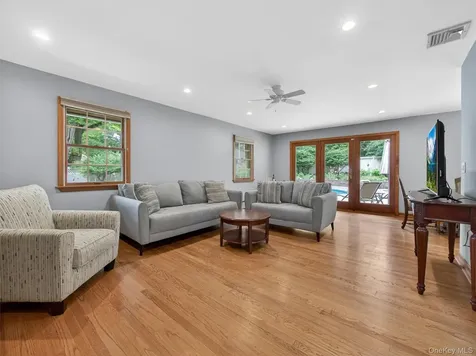 32 Turner Road Pearl River NY 10965