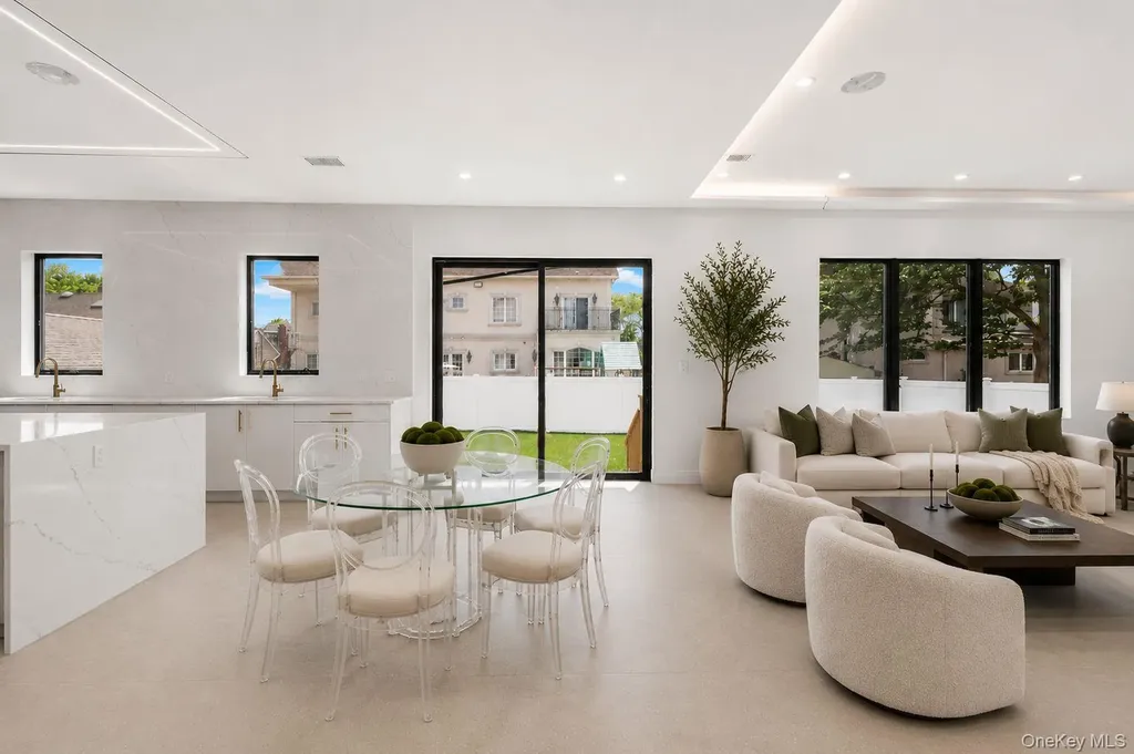 857 Glen Drive Woodmere NY 11598