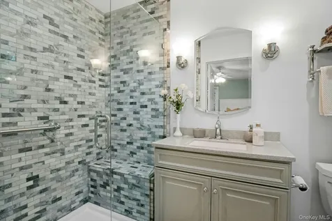 15 Deerfield Lane S Pleasantville NY 10570