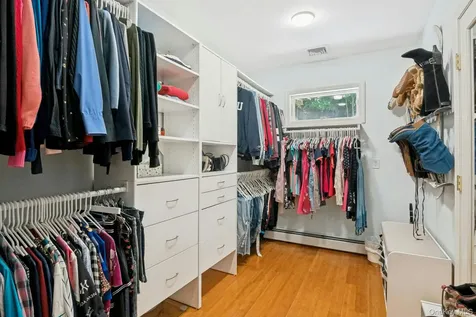 15 Deerfield Lane S Pleasantville NY 10570