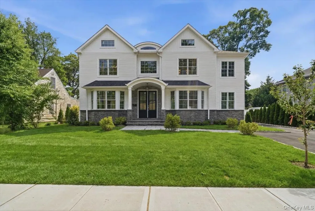 96 Shadyside Avenue Port Washington NY 11050