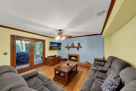 2 Victor Lane Mahopac NY 10512
