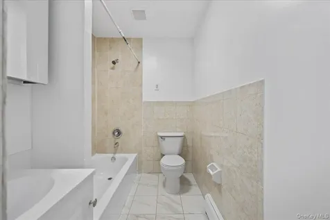 2470 Glebe Avenue Bronx NY 10461