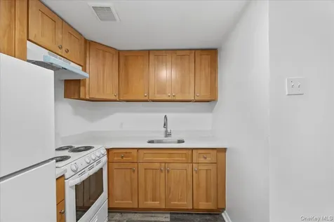 2470 Glebe Avenue Bronx NY 10461