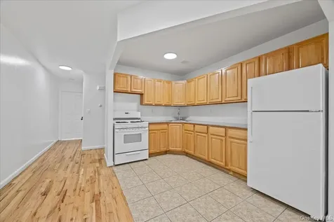 2470 Glebe Avenue Bronx NY 10461