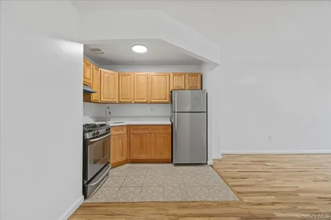 2470 Glebe Avenue Bronx NY 10461