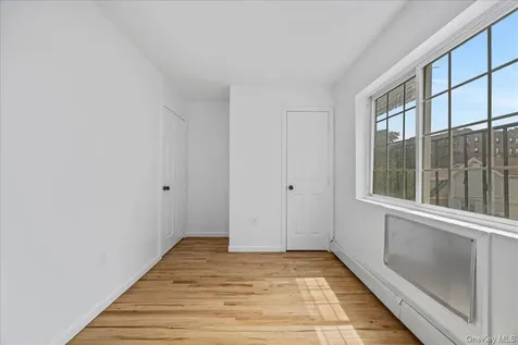 2470 Glebe Avenue Bronx NY 10461