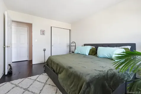7305 Lighthouse Drive Arverne NY 11692