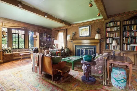 491 Muttontown Road Muttontown NY 11791