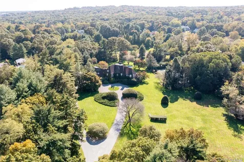 491 Muttontown Road Muttontown NY 11791