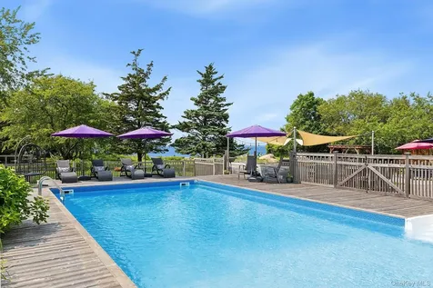 160 Sound Drive Greenport NY 11944