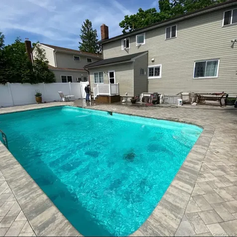 1070 Oakfield Avenue North Bellmore NY 11710