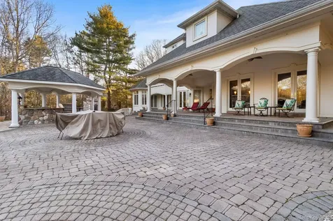 139 Private Road East Patchogue NY 11772