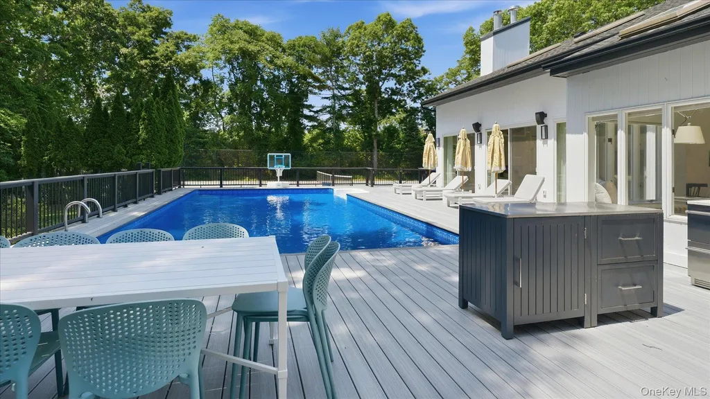 7 Midhampton Court Quogue NY 11959