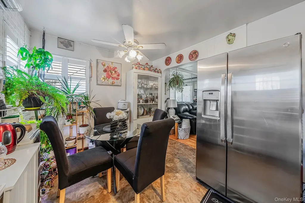 12123 238th Street Rosedale NY 11422