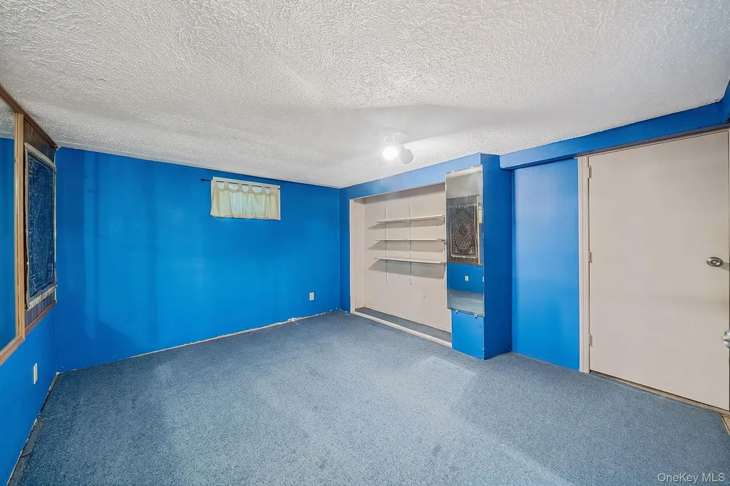 12123 238th Street Rosedale NY 11422