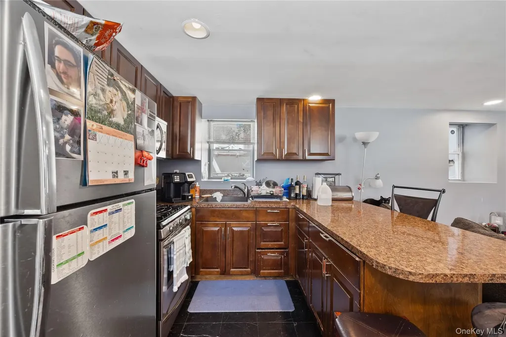 2328 Williamsbridge Road Bronx NY 10469