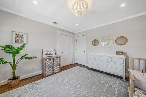 51 Skylark Road Massapequa Park NY 11762