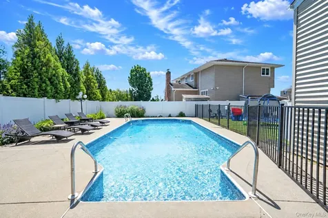 51 Skylark Road Massapequa Park NY 11762