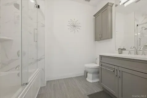 33204 Spruce Pond Circle Plainview NY 11803
