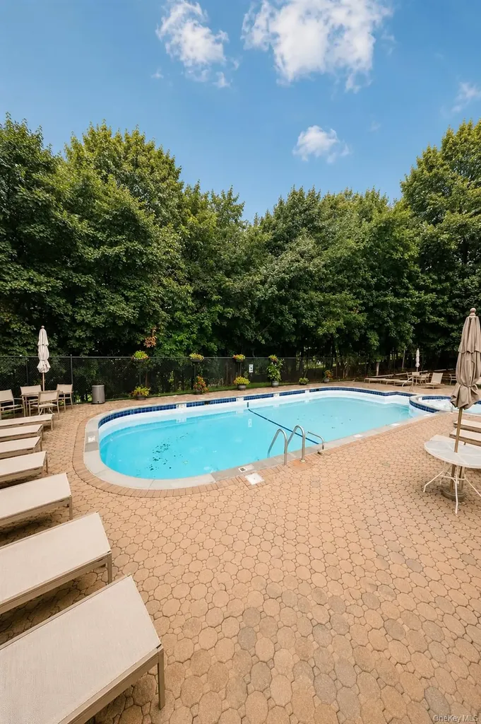 2 W Lawrence Park Drive Piermont NY 10968