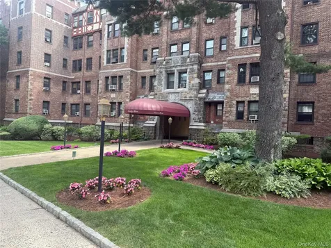 23 Old Mamaroneck Road White Plains NY 10605