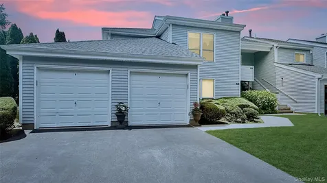 102 Hampton Vista Drive Manorville NY 11949