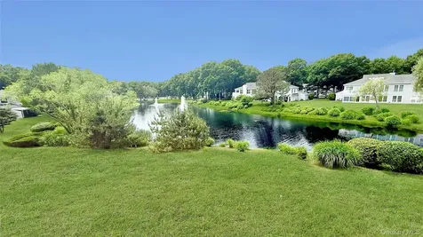 102 Hampton Vista Drive Manorville NY 11949