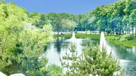102 Hampton Vista Drive Manorville NY 11949