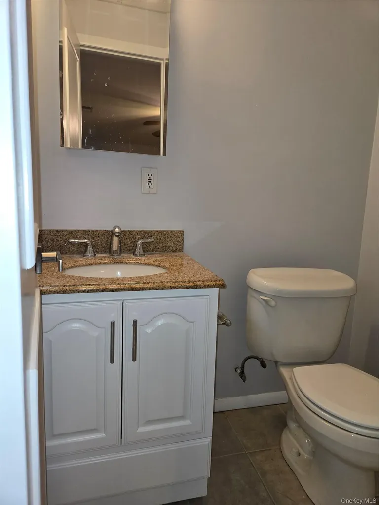 14 Lake Shore Drive Nanuet NY 10954