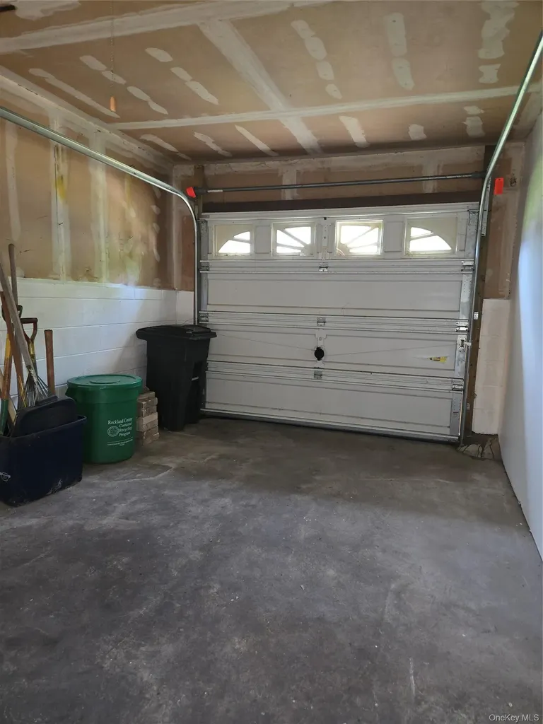 14 Lake Shore Drive Nanuet NY 10954