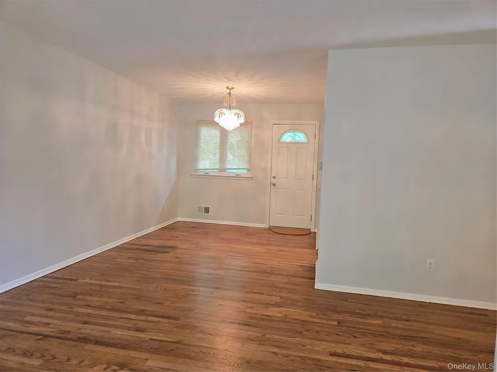 14 Lake Shore Drive Nanuet NY 10954
