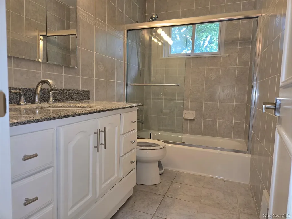 14 Lake Shore Drive Nanuet NY 10954