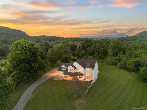 128 Old Pawling Road Pawling NY 12564