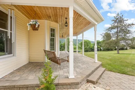 128 Old Pawling Road Pawling NY 12564