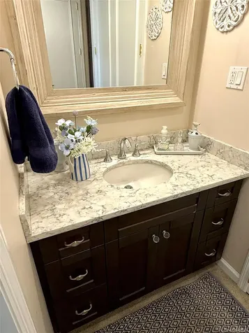 1305 Gotham Court W Saint James NY 11780