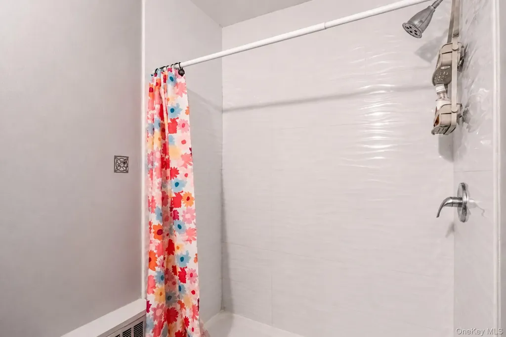 2823 W 37th Street Brooklyn NY 11224