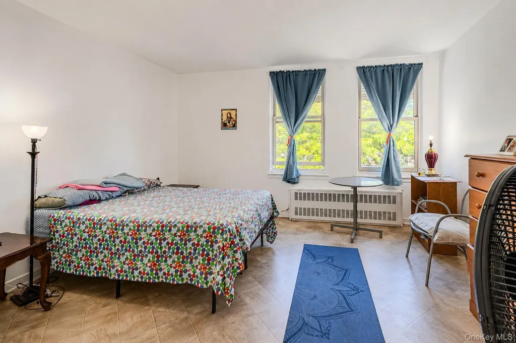 2823 W 37th Street Brooklyn NY 11224