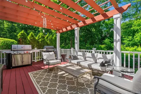 38 Winfield Avenue Harrison NY 10528