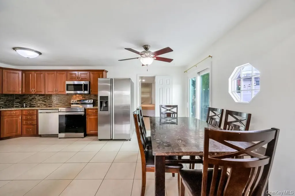 32 Beverly Street Islip NY 11751