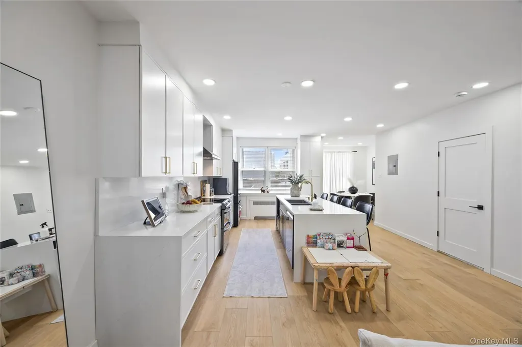 1518 Fielding Street Bronx NY 10469