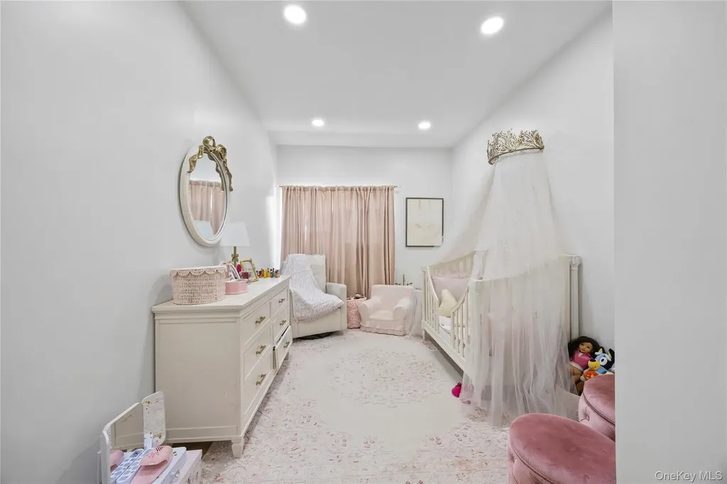 1518 Fielding Street Bronx NY 10469