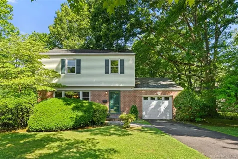 4 Pin Oak Lane White Plains NY 10606