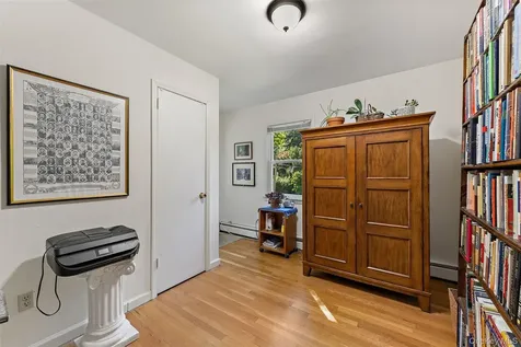 4 Pin Oak Lane White Plains NY 10606