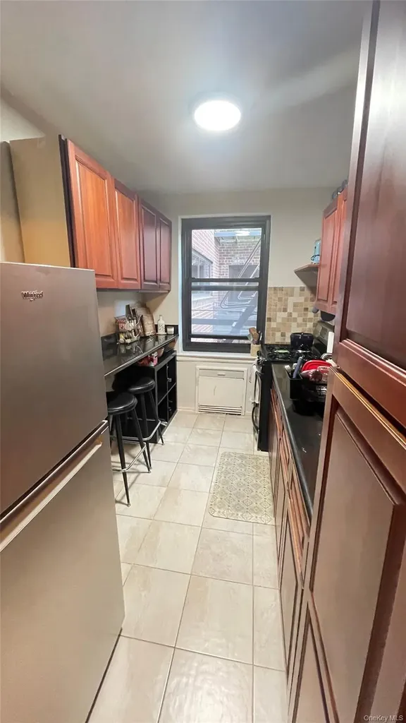Oakland Gardens NY 11364