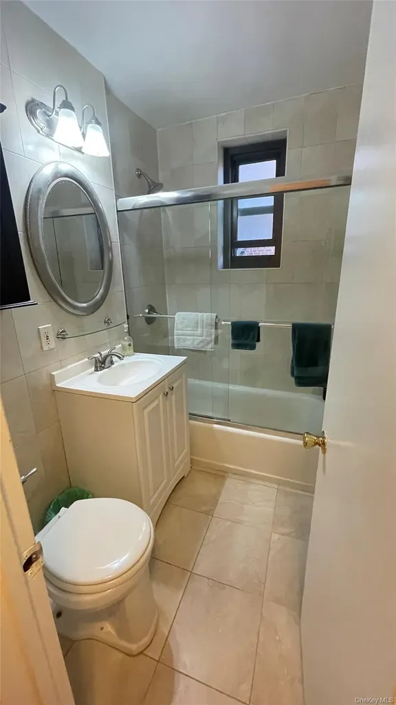 Oakland Gardens NY 11364
